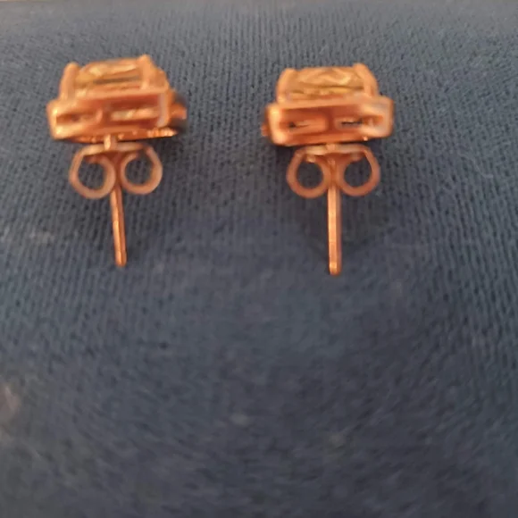 Elegant Gold-pl Cushion 4.5ct Morganite & Topaz Earrings - Picture 3 of 5